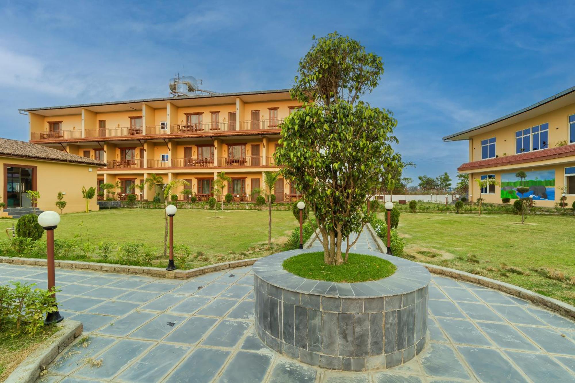 Sisai Park Village Chitwan Dış mekan fotoğraf